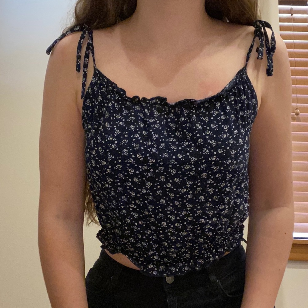 Brandy Melville top